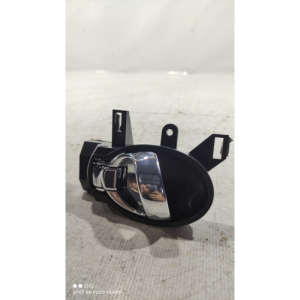 Maçaneta Porta Interna Traseira Direita Nissan March  Traseira