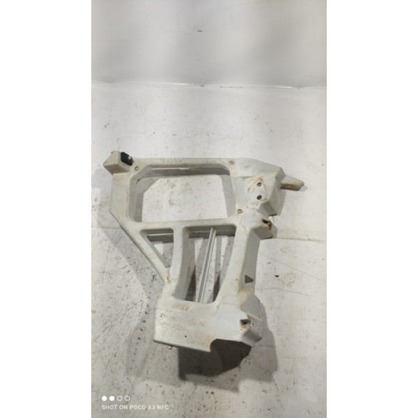 Guia Suporte Parachoque Traseiro Esquerdo Focus 2005-2008 