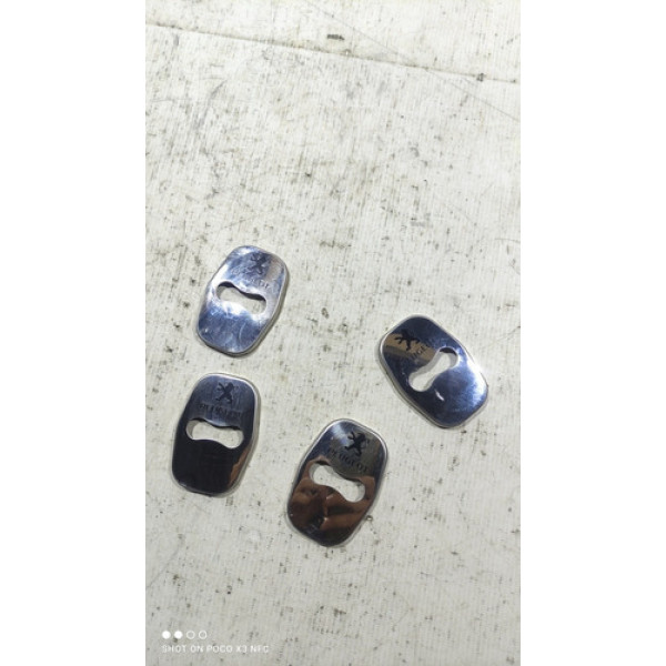 Capa Dos Batente Porta Jogo Peugeot 2008 2019 