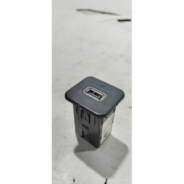 Entrada Usb Fiat Argo/mobi Renegade 2023 Preto