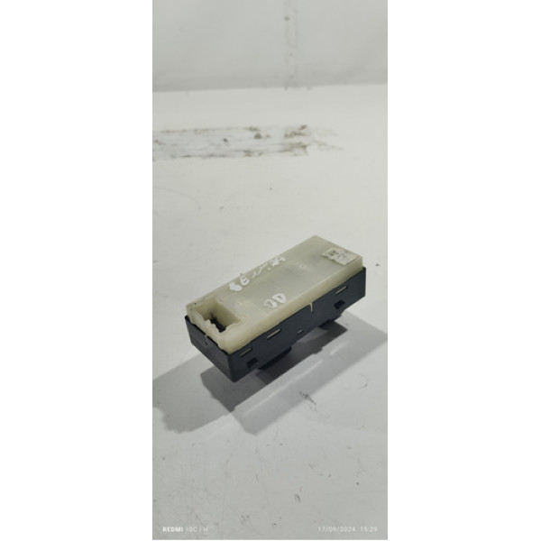 Botão Do Vidro Elétrico Dianteiro Direito Nissan Sentra 2009