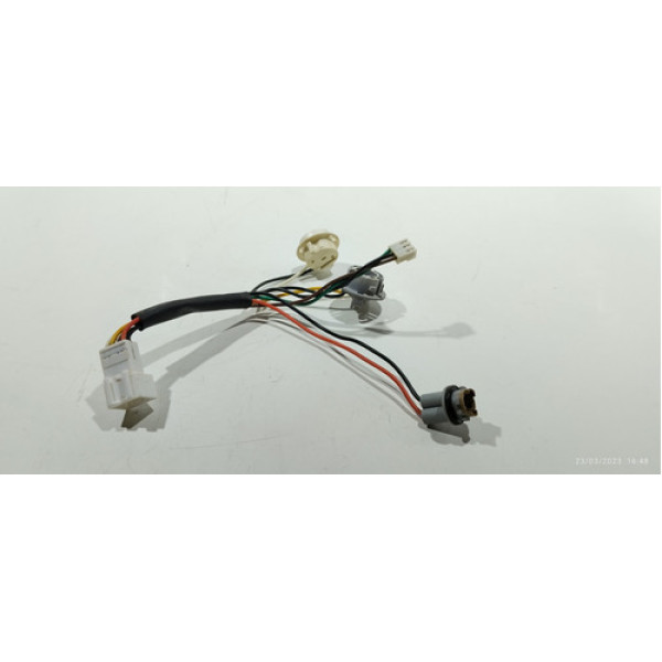 Soquete Da Lanterna Traseira Esquerda Chery Tiigo 2014 Água