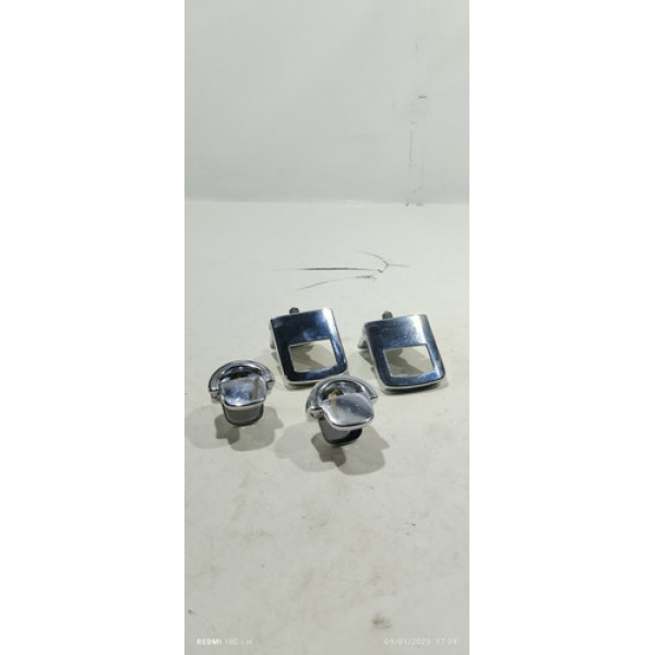 Gancho Fixação Porta Mala Volkswagen Tiguan 2010