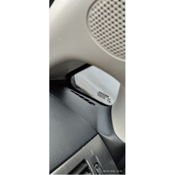 Moldura Do Painel Lado Direito Nissan Tiida 2010