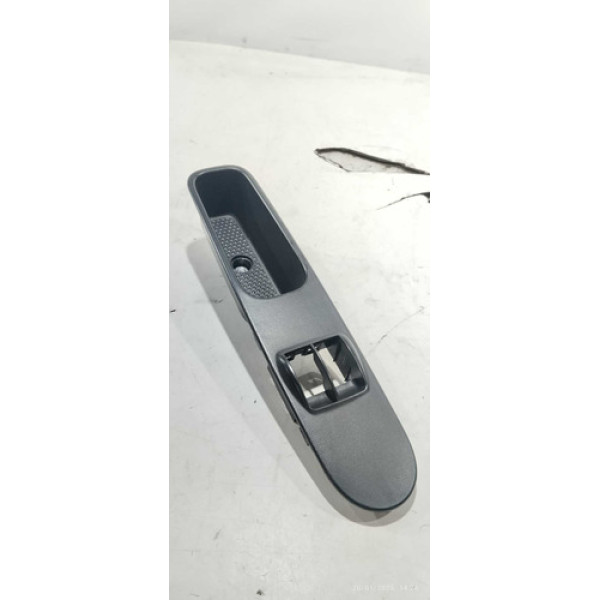 Acabamento Do Botão Vidro Dianteiro Esquerdo Fiat Mobi 2023 Preto