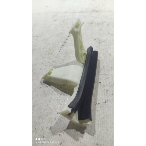 Guia Canaleta Vidro Traseiro Direito Citroën C3 2012 