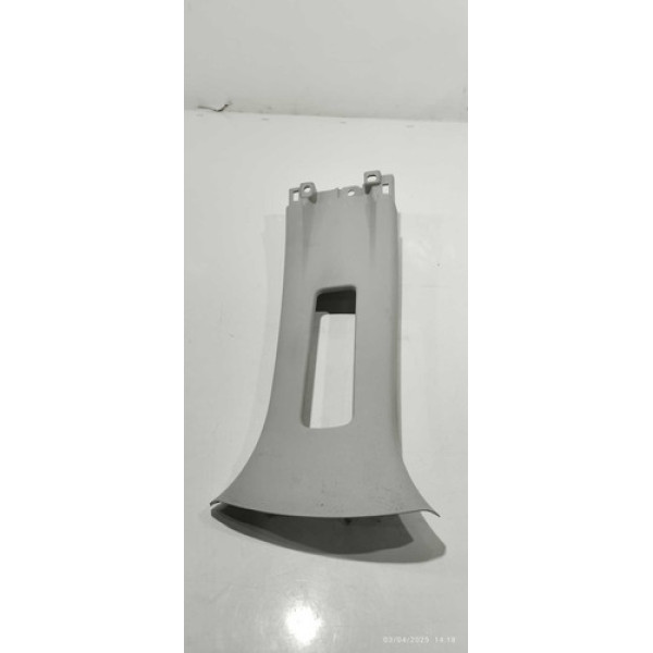 Acabamento Esquerdo Da Coluna Ford Ka Sedã 2015/2019 Branco