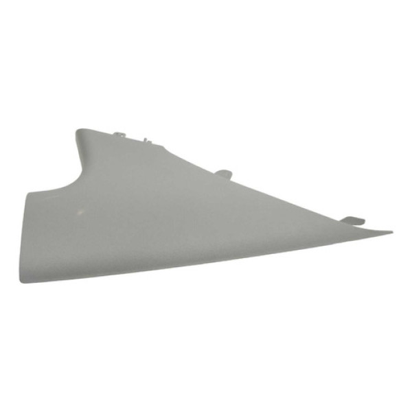 Moldura Coluna Traseira Esquerda Kia Cerato 2015  Bege