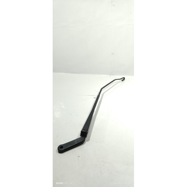 Braço Limpador Parabrisa Direito Peugeot Hoggar 2011  Direito