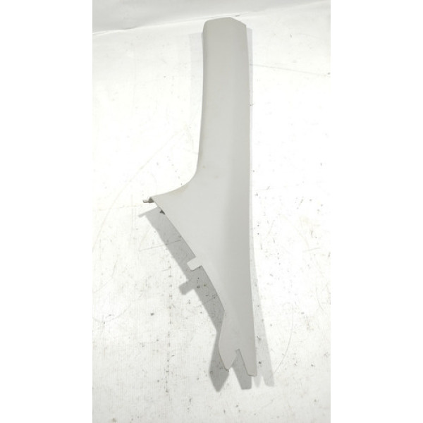 Moldura Coluna Esquerda Chevrolet Onix 2015