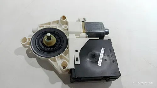 Motor Máquina Vidro Dianteira Direita Volkswagen Jetta 2009