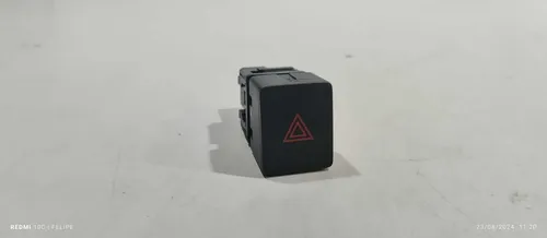 Botão Pisca Alerta Nissan Versa 2018 Preto