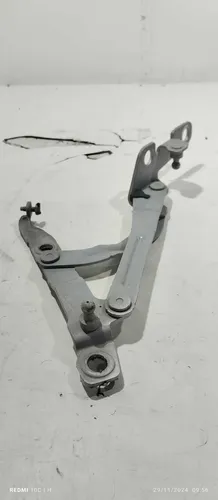 Dobradiça Tampa Traseira Nissan Sentra 2007/2012 Direito