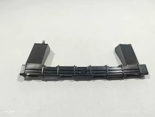 Guia Canaleta Vidro Dianteiro Direito Chevrolet Tracker 2021
