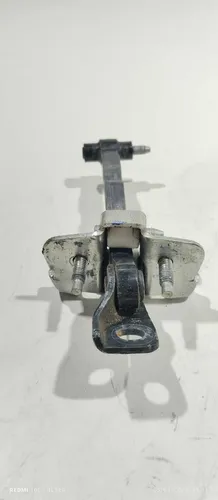 Limitador De Porta Dianteiro Esquerdo Renault Logan 2015