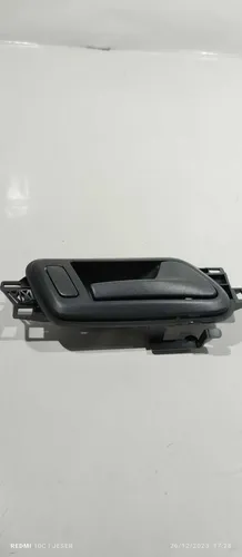  Maçaneta Interna Traseira Direita Amarok 2013  Traseira
