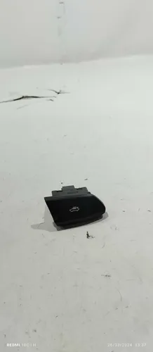 Botão Interruptor Porta Malas Gm Onix 2017