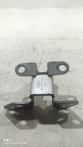 Dobradiça Inferior Porta Traseira Esquerda Ford Ecosport 014