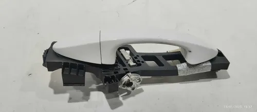 Maçaneta  Traseira Esquerda Ford Ka 2017 (detalhe Pintura) Traseira