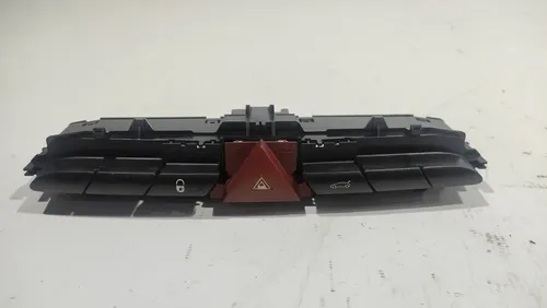 Botão Pisca Alerta Trava Abertura Porta Malas Peugeot 408