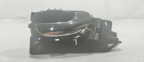 Maçaneta Interna Dianteira Direita Peugeot 307 2010 Dianteira